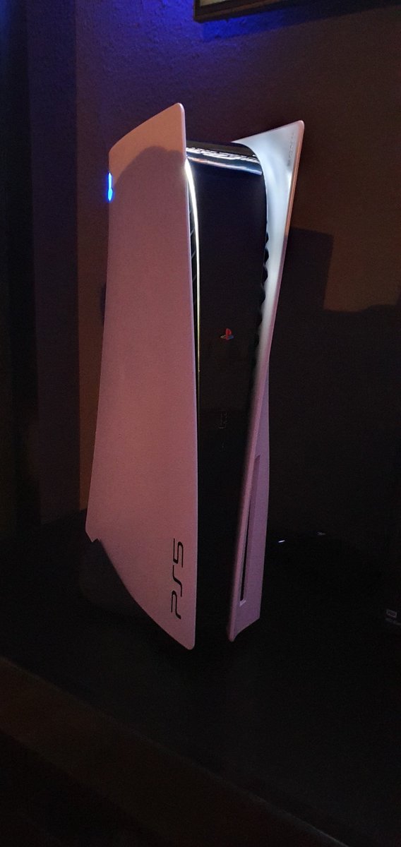 eXtremeModder86's tweet photo. Meine PS5 https://t.co/BUmPtg7tU8