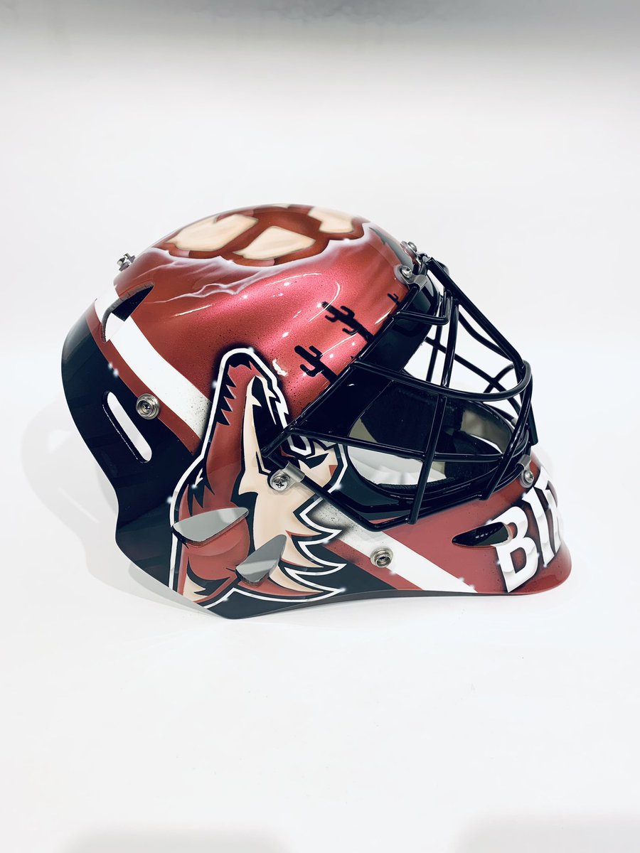 TemeDesign's tweet photo. -AZ-
Tero Lintunen
Team:
Mask: Wall W4
2021

Terolle Arizona-maski. Hän halusi logot sivuihin ja lempinimen leukaan, mutta muuten sain tähän vapaat kädet. Arizonan kakkoslogoa, haamuraitaa, kaktuksia ja kojootti. 🌵 #nhlfi #nhl #yotes #temedesigns @ArizonaCoyotes @NHL https://t.co/IaEVWPUolO