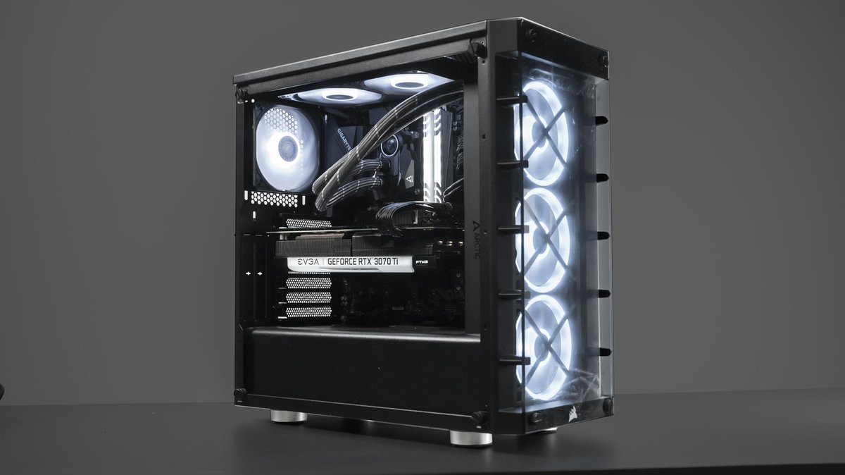 Brparadox's tweet image. We went crazy on giveaways these past few months, partnering up with some amazing brands. 

There’s one still running! And this is one has it all: drinkctrl.com/giveaway