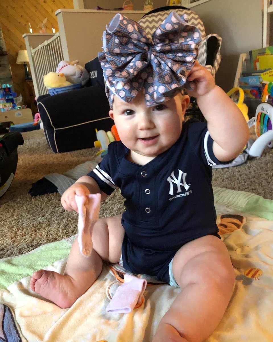 JWrenn23's tweet photo. Jackson’s excited to teach his baby sister, Lilly, all about @Yankees baseball! #ToyotaPinstripePride #babybronxbombers #newyorkyankees #goyankees https://t.co/xeOoHCTNyx