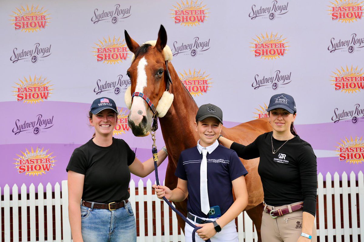 DarraghryanSH's tweet photo. Great week @eastershow. Huge congratulations to @magnier_charlie riding Quinn z. 🥇🥇🥇🏆 3 wins including the Junior Grand Prix and overall leading boy rider. What a combination these two are. Well done to the hole team. @Aoife_Crotty @TomMagnier @SophieMagnier1 https://t.co/DS6KH3hbzG