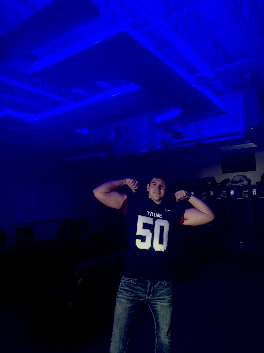 TylerRayl3's tweet photo. Had a College visit at @TrineUniversity. I’ll like to thank the  coaches for having me and I love the program and the school. @TrineAthletics @CoachAbbs @CoachBCullen https://t.co/bNXWnxvnc6