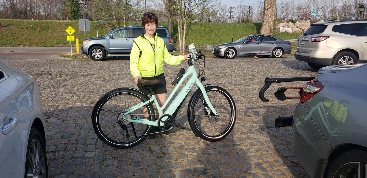 _IrishSue's tweet photo. Beautiful night for a ride on the VA Capital Trail.@VirCapTrail https://t.co/5q5fRboA98