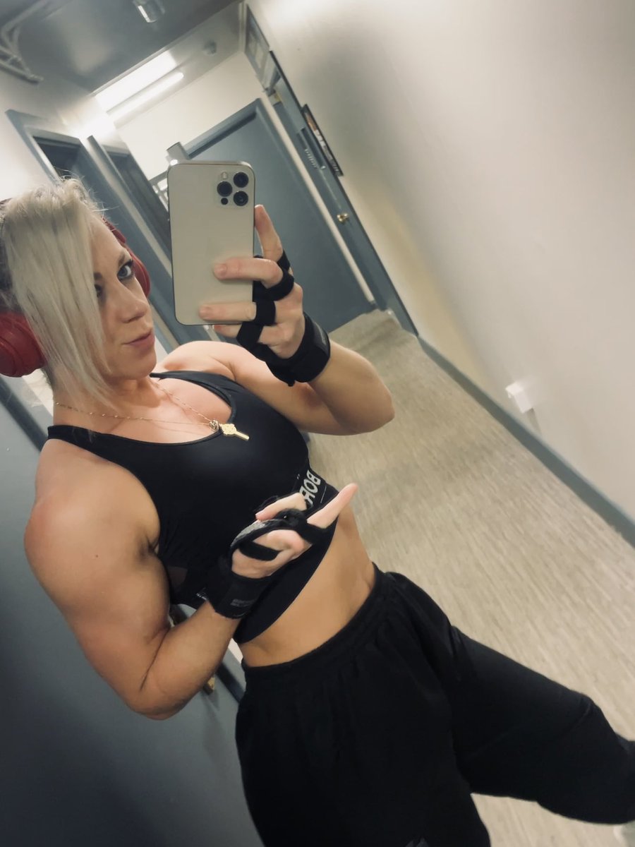 ViperMaxGirl's tweet photo. Going to be #BelfastSessions next!!
🇬🇧 18 & 19 April 🇬🇧
EMAIL: imaxwrestling@gmail.com to book 🤗
@queenmuscle3000 @LadyStrongStyle @xdespiadado1 @RT_sessiongirls @FemaleMuscleFa1
#BelfastWrestler #BelfastWrestling https://t.co/g16bpk1wu8