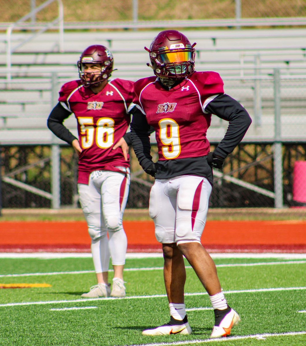 BloomUFootball's tweet photo. No distractions, Just Work https://t.co/Ijxv3Tnt7L