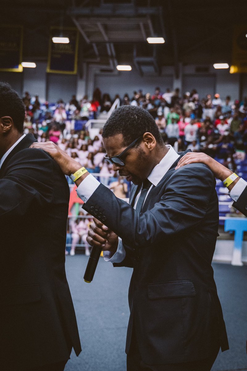 KidflavaC's tweet image. “Eight men thoroughly immersed in the true Omega spirit are far greater assets than eighty with lukewarm enthusiasm”

8 Dawg 🐶

ΡΘΨΦ 

Spring ‘22

#DaUknownSoldiers 

#RhoThetaPsiPhi 🩸

It was God &amp;amp; faith! Everything spoke into existence with good intent shall come to fruition.