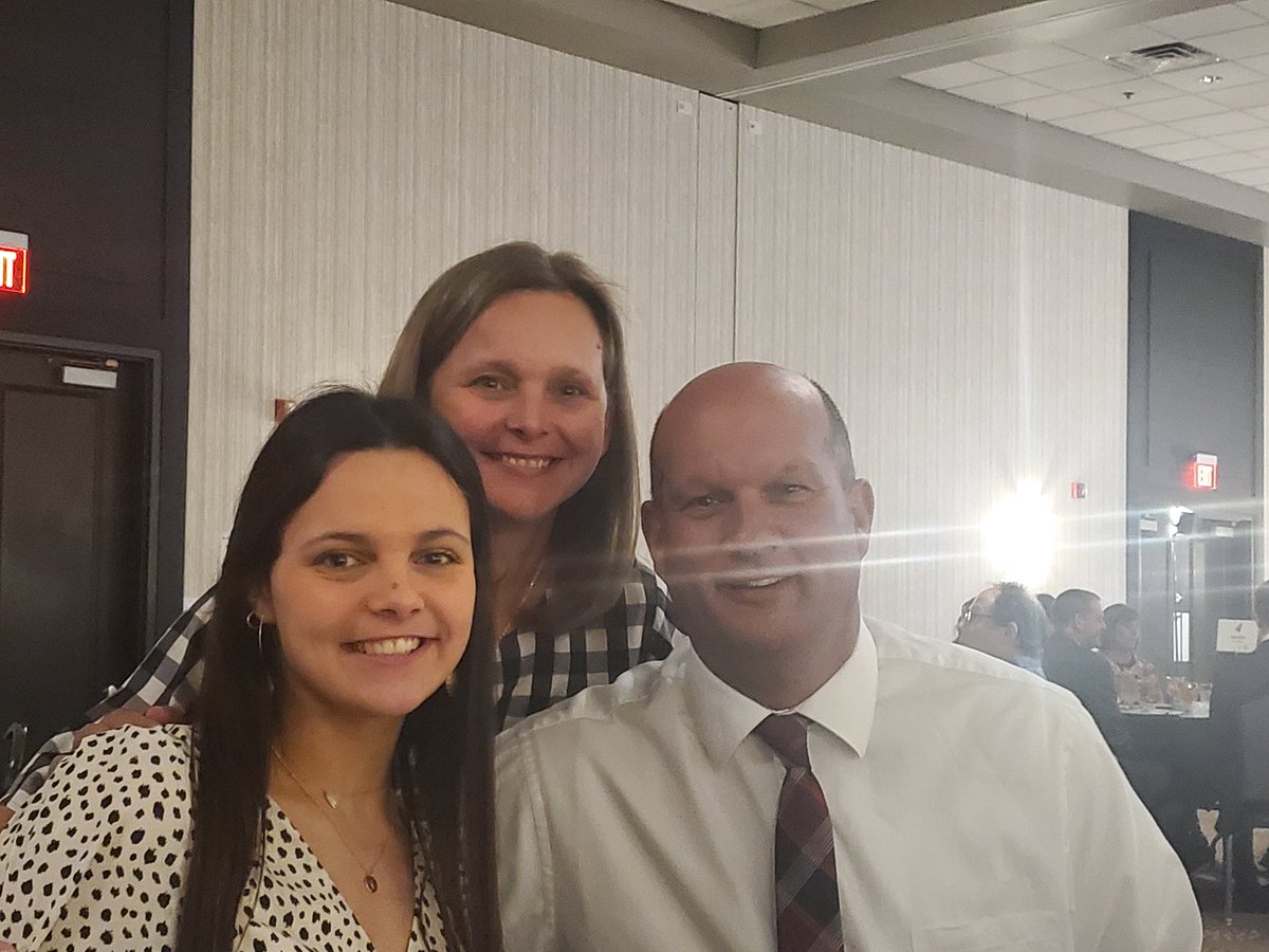 AbirOthman's tweet photo. Getting ready for awards @IHSA_IL All State Academic Recognition with the amazing Katie DeHaan! 
@AndrewHS_d230 @tboltbaseball #BringbacktheThunder https://t.co/mShQrP8A1i