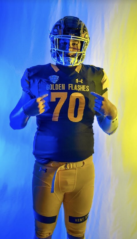 Chrisfarrell32's tweet photo. Proud to announce I have received my first offer from Kent State! #BeTheAlpha @OB_GoldenFlash @lisle_superfans @LisleFootball @AllenTrieu @DeepDishFB https://t.co/taG4kNlzu2