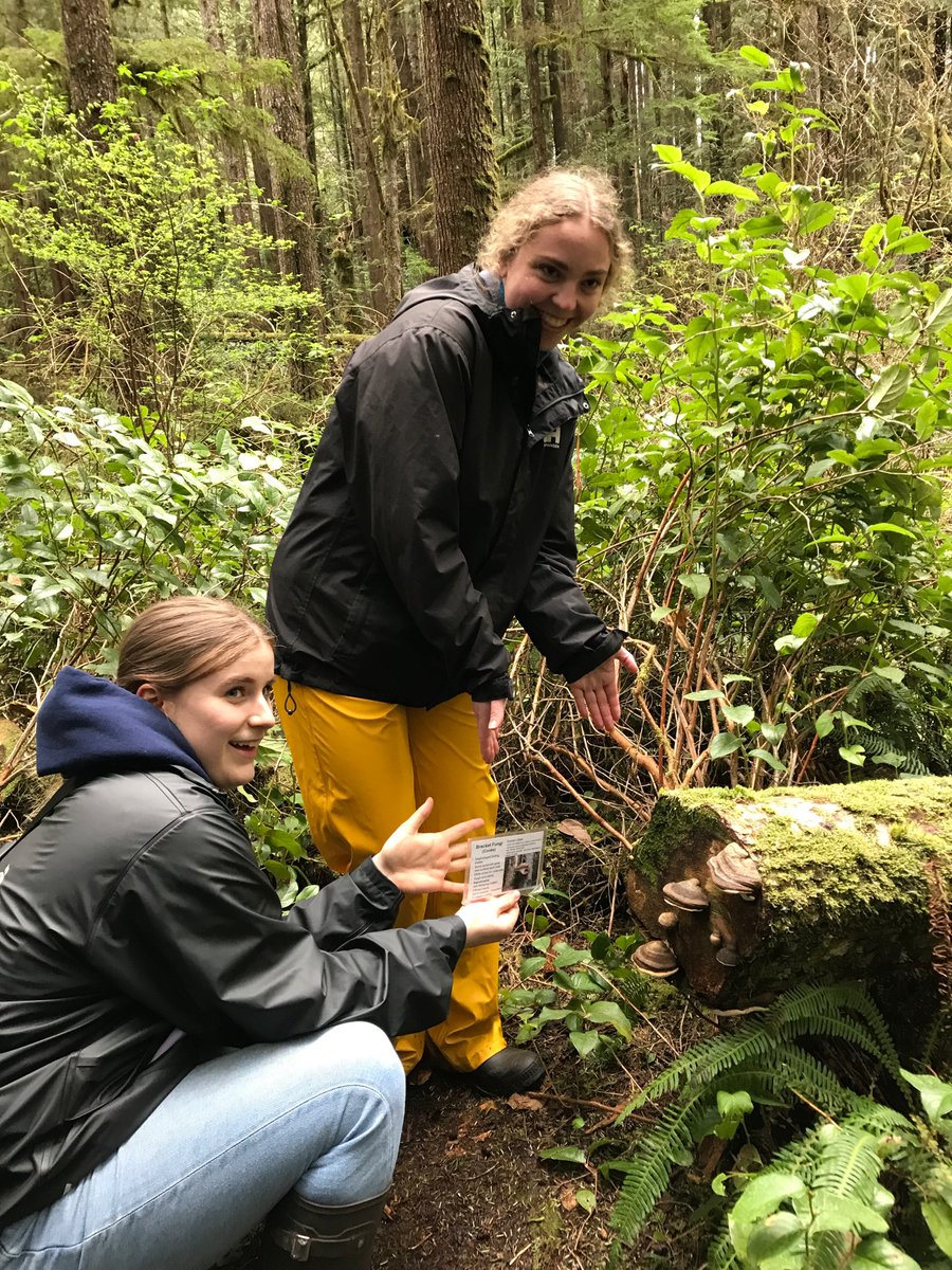 Hands-on learning at it’s finest!  Such a great experience at Bamfield for our <a href="/SDSSSundevils/">@SDSSSundevils</a>