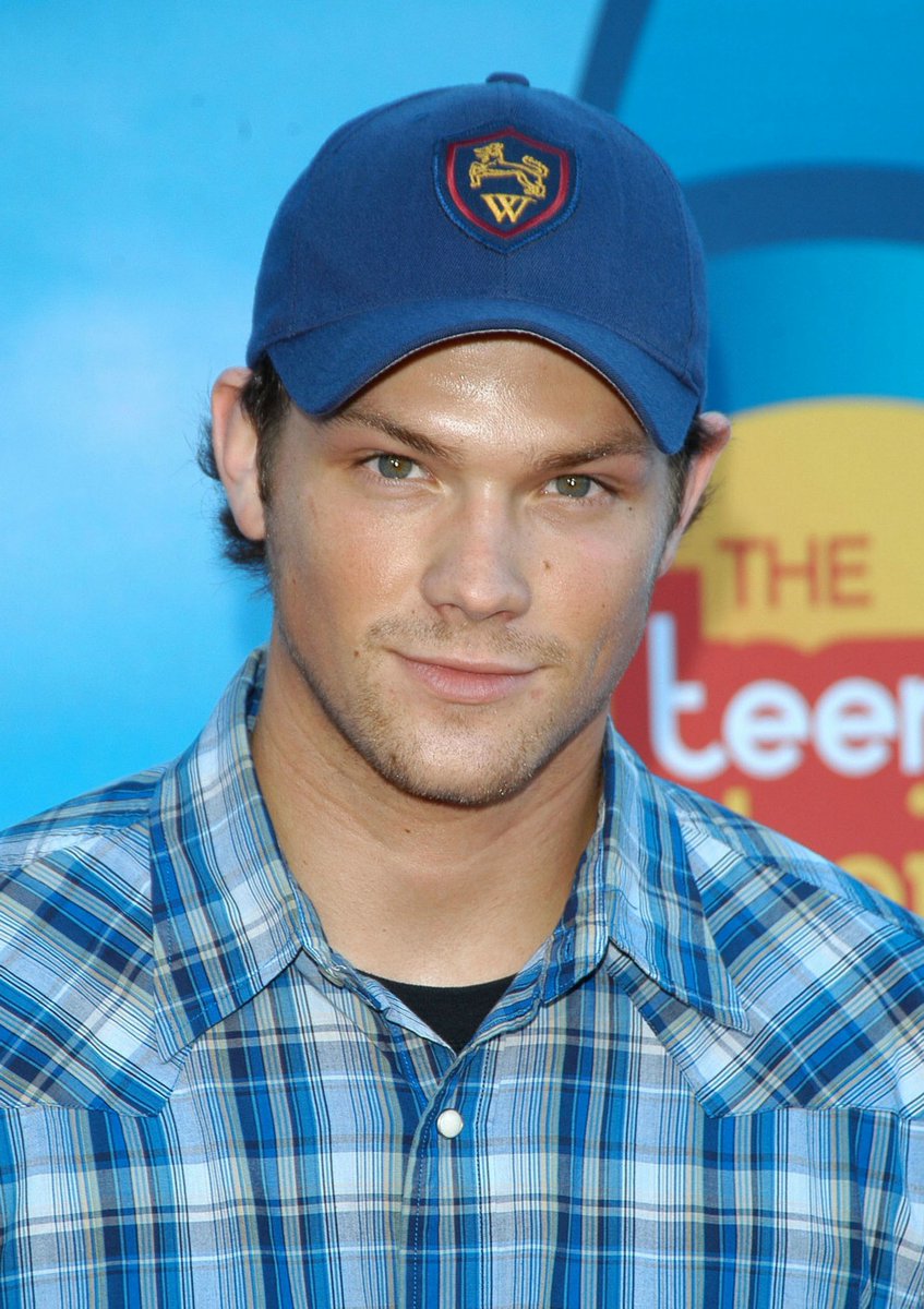 ArchiveOfJared's tweet photo. Jared Padalecki 
Teen choise awards, 2004 https://t.co/sLdAEOjzuA