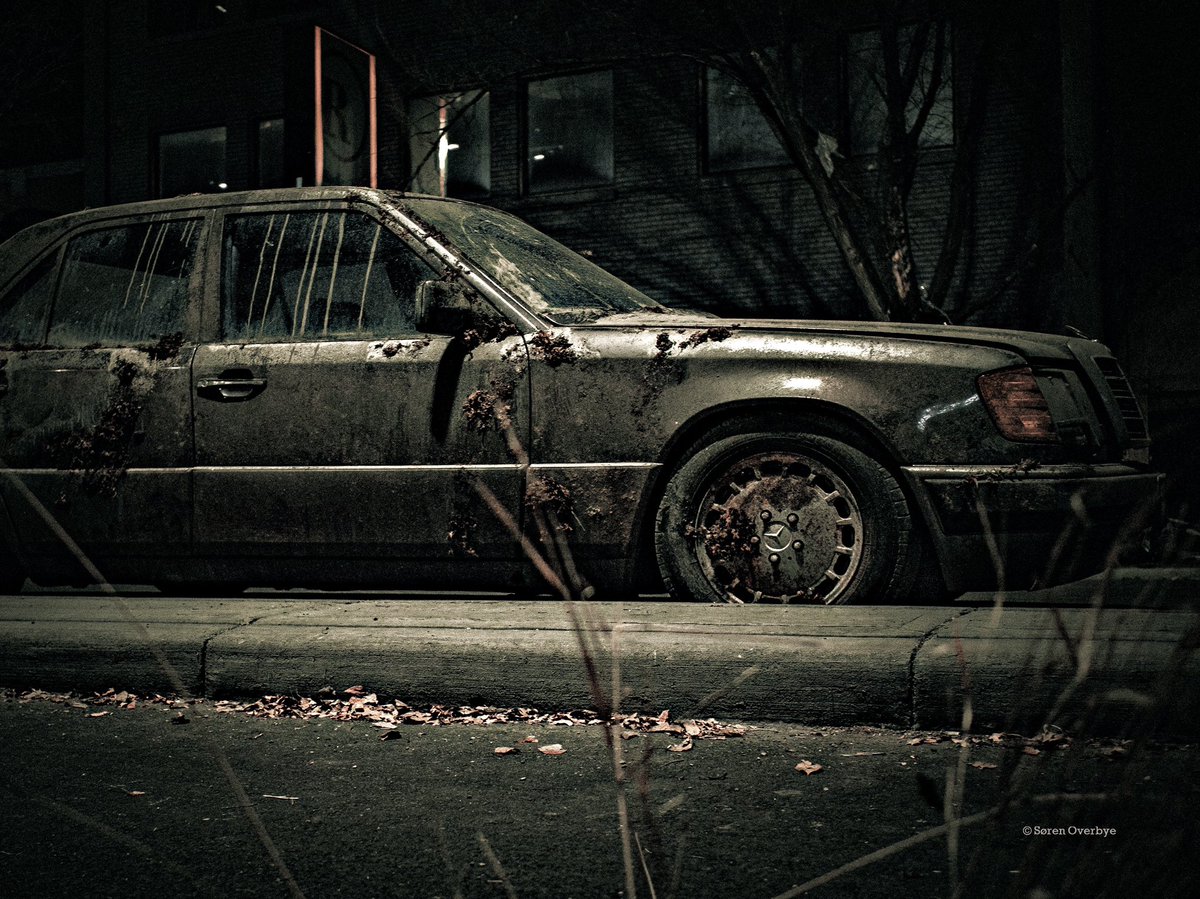 TheLastofUsNews's tweet photo. Amazing shots from the set of TLOU taken by photographer 📸@WalksHippie https://t.co/lG0Ltka5qX