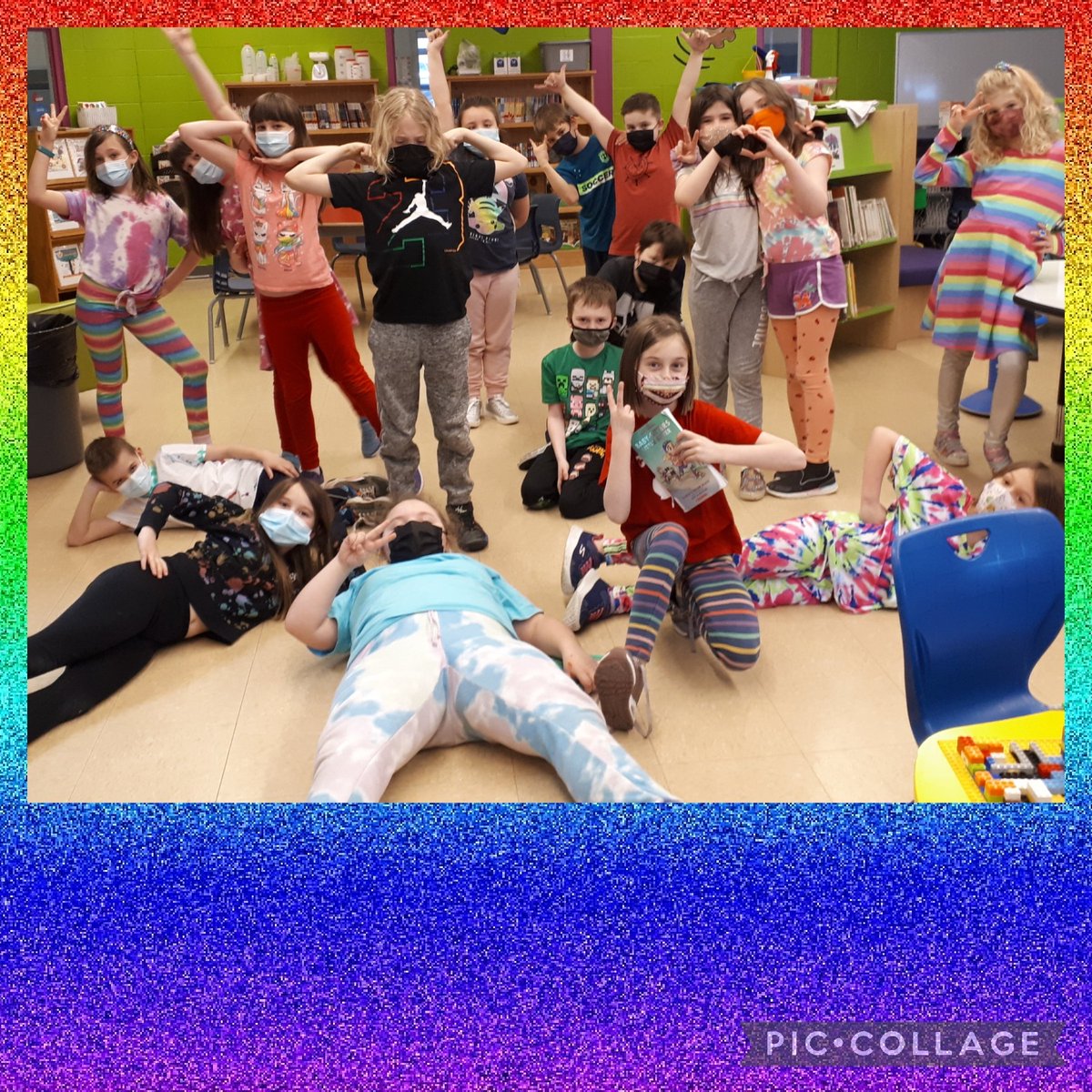 MadameWhite97's tweet photo. Kicking off day one of @Topsail_Elem Spirit Week 🎉 with Multicolor Monday ❤💙💚💛🧡💜🖤💗🌈 Bravo les amis!!! #rainbowoutfits #colorfulmonday #myraysofsunshine 🌞 #TERIproud 🐯 https://t.co/gtWdqm21vq