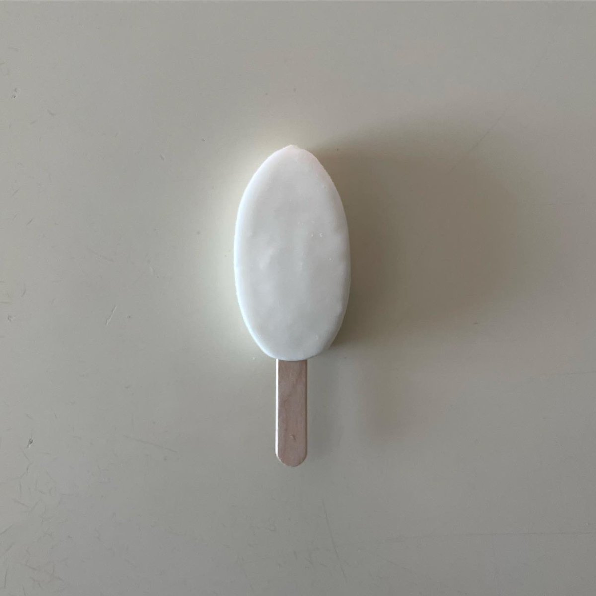 m_i_k_i_u_s_u_i's tweet photo. Is frozen yogurt bar good for breakfast?
#明治ブルガリアフローズンヨーグルトデザート #フローズンヨーグルトバー #frozenyogurtbar #yogurt #whitebar #アイスミルク https://t.co/ADWDx9PsIv