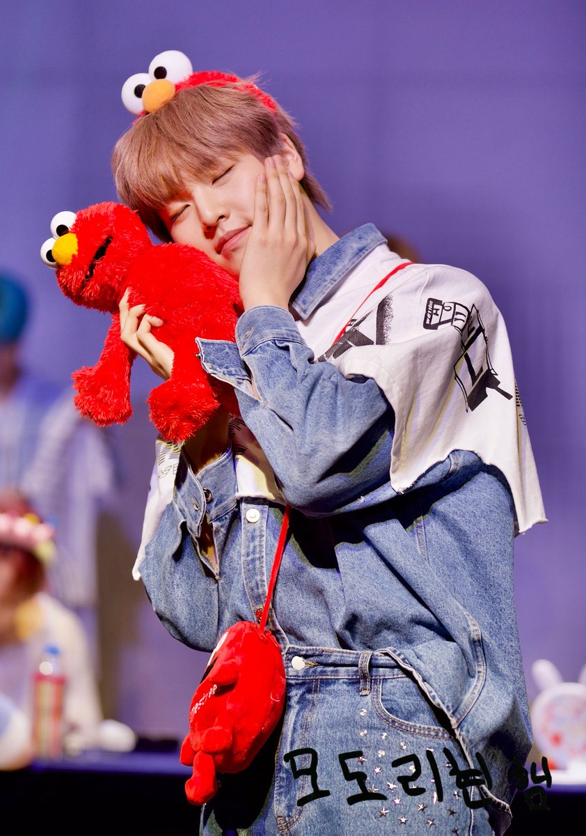 rainbow270819's tweet photo. good morning 😊 https://t.co/KhdTCH17G5