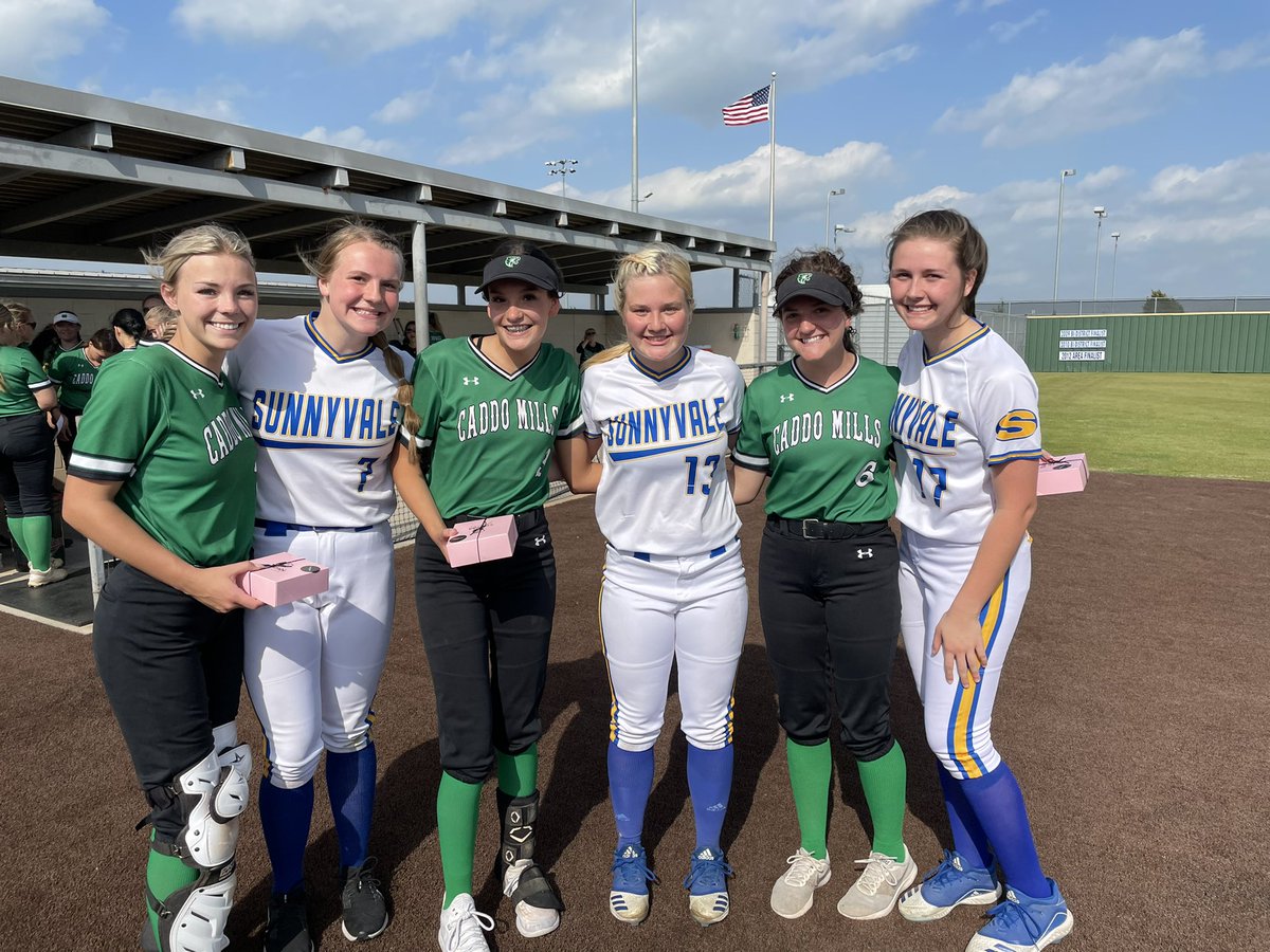 9-8 win against Caddo Mills in 10 innings plus senior night!
MVP: Paige Delamar
Offensive MVP: Hailey Delamar
Defensive MVP: Blakely Peach