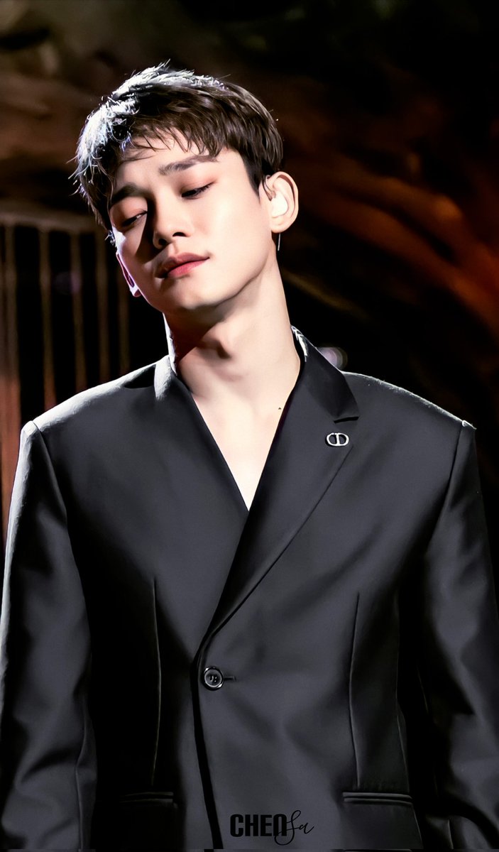 ChenSa21_'s tweet photo. jongdae's gentle face
#CHEN #첸 #JONGDAE #김종대 ♡ https://t.co/rZIwZbGK7W
