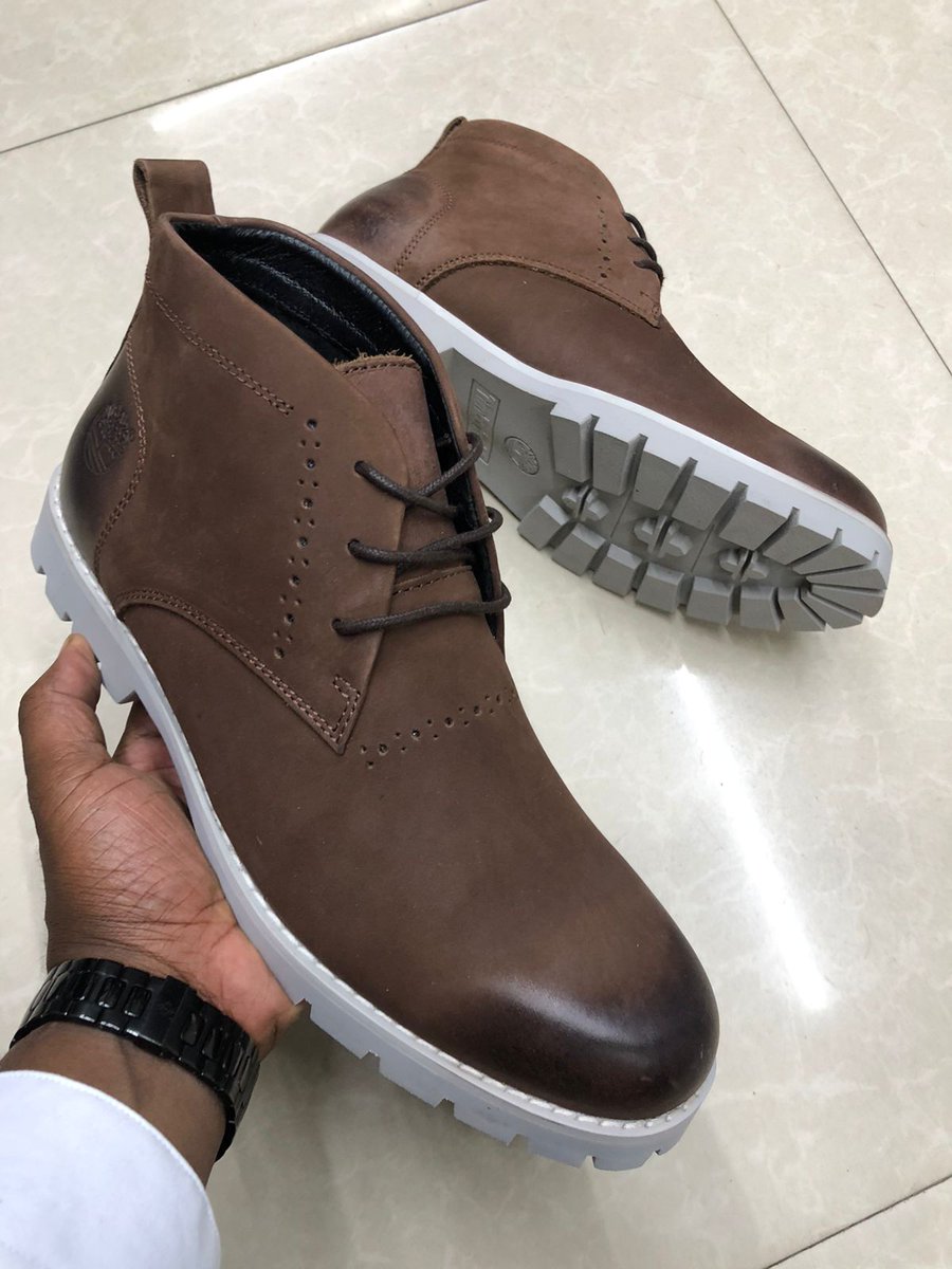 kickz_palace's tweet photo. ✨Grab a pair 
✨Ankle laced timberland boots 
✨At 4500
✨Sizes from 39-45 

Kericho transformer
Not Polycarp again
Alliance high school
Omanga https://t.co/0MPpHdauaW