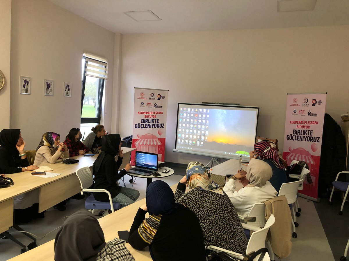 Nar Projesi, Kooperatif Kapasite Geliştirme eğitimimize başladık. Temel bilgisayar eğitimi ile kadınlarımızın donanımlarını artırıyoruz. 
<a href="/NarProjesi/">Nar Kadın Girişimi Üretim ve İşletme Kooperatifi</a>