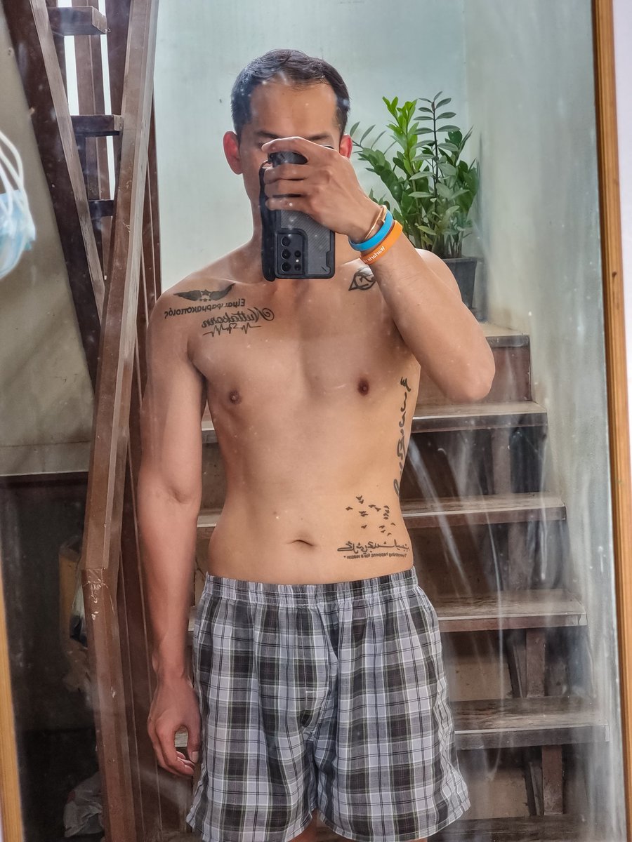 Nutt32361934's tweet photo. เช็คร่างก่อนสงกรานต์ #fitness #running #gym #tattoo https://t.co/zAlqZ83TdY
