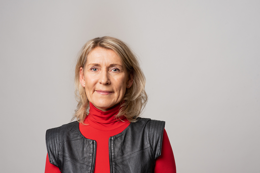 Vil du bli sykepleier? På Helgeland kan du velge sykepleierutdanning ved Nord Universitet og VID vitenskapelige høyskole, alle med søknadsfrist 20. april. Vi oppfordrer deg med ønske om å bli sykepleier, grip muligheten på Helgeland. helgelandssykehuset.no/nyheter/stort-…