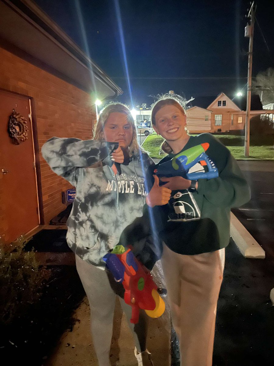 seniortag22's tweet photo. Busy night tonight! Was enjoyable! Keep it up https://t.co/Vp4ME2TLO2