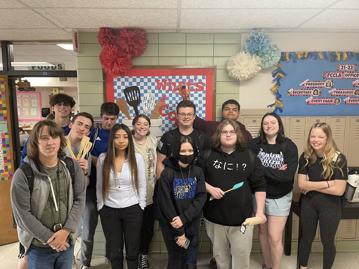 haenni26's tweet photo. I’ve been a major slacker when it comes to bragging and posting about my students this year. ProStart students killed it in the food truck competition!  I’m so proud of their creativity and perseverance! #chsfacs #prostart https://t.co/uJUFx6peBL