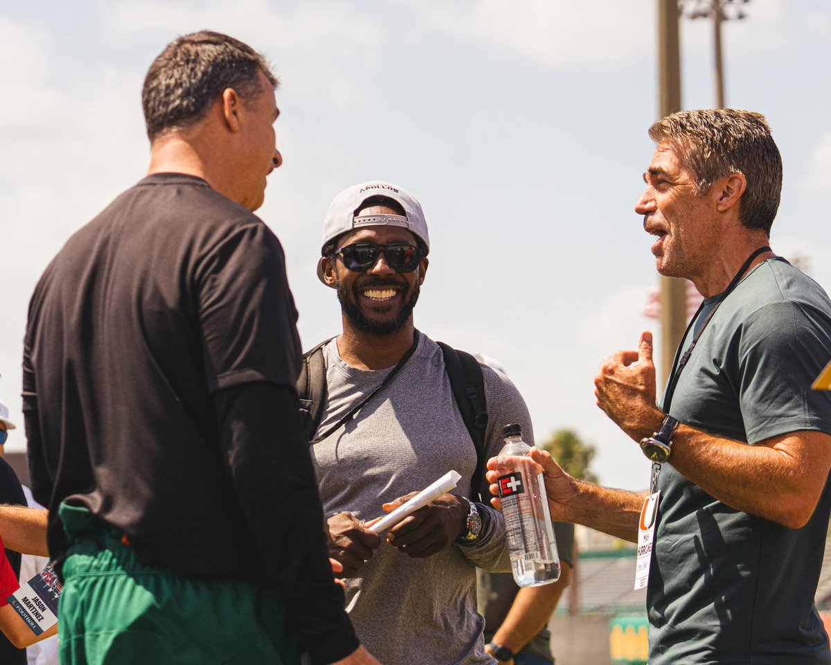 cbfowler's tweet photo. fun, useful day with the new-look @CanesFootball team and impressive, energized staff of @coach_cristobal. Roster has holes, of course. But also standouts to build around. And the transfer portal work isn't done. Tyler Van Dyke looks commanding. &amp; good to hang w/@DesmondHoward ! https://t.co/kwJkqx71jv