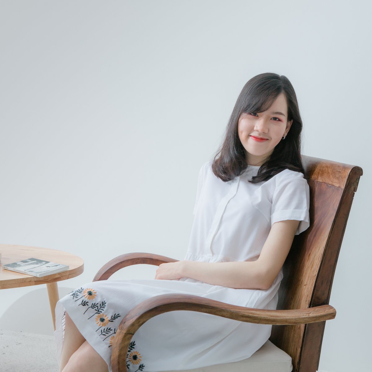 wearefourdozen's tweet photo. So proud of Hiền Trang, who’s new novel Chopin Biến Mất is available in stores today! Proud, too, or our growing team of creatives that does incredible work both on the clock, and off. If you’d like a signed copy, we can hook you up. https://t.co/NfFV48XhY5