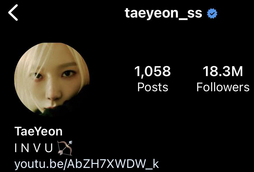 มีคนทักในบับเบิ้ลเรื่องเส้นสีดำในรูปโปรไฟล์ไอจีพี่แทยอน 

พี่แท : รูปโปรไฟล์ไอจีของฉัน?? เห็นเป็นเส้นดำ???? ไม่เห็นแล้วจะดีเหรอ???? ㅋㅋอา ใครจะสนล่ะ ㅜ

//เอ้อออ มันต้องแบบนี้ 5555555555555