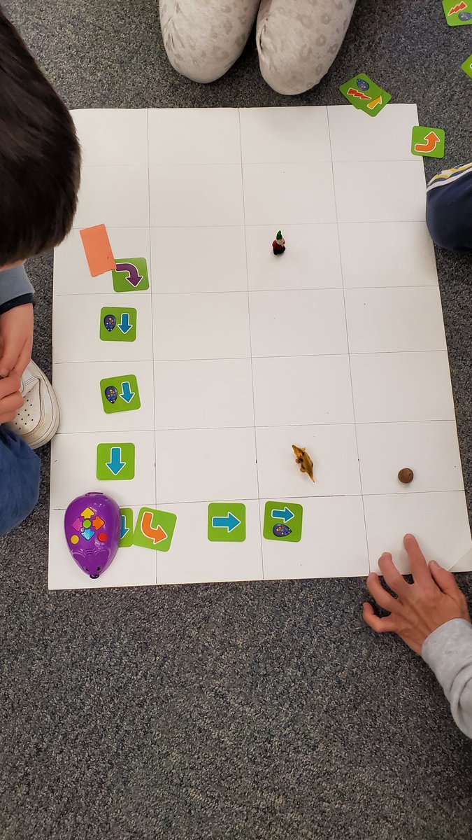 Kdmcarthur11's tweet image. Final challenge for kindergarten students today in our coding adventure - trying to get the #CodeAndGo mouse to the goal while avoiding two creatures trying to catch them.
#sd36tl #sd36learn