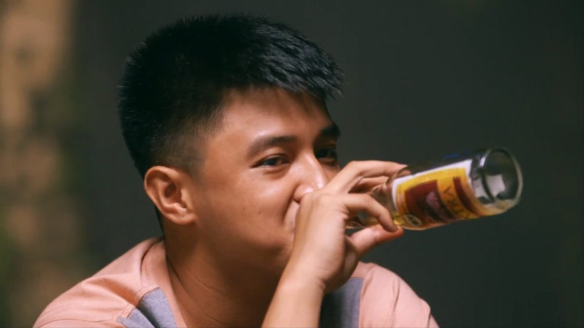 DPhilJie's tweet photo. "Ikaw, wala ka bang girlfriend? Wala ka bang nagugustuhan?"
Ikaw kasi yung gusto Phil 😗
#PhilJie #JerVes https://t.co/ZEFpiamtWV