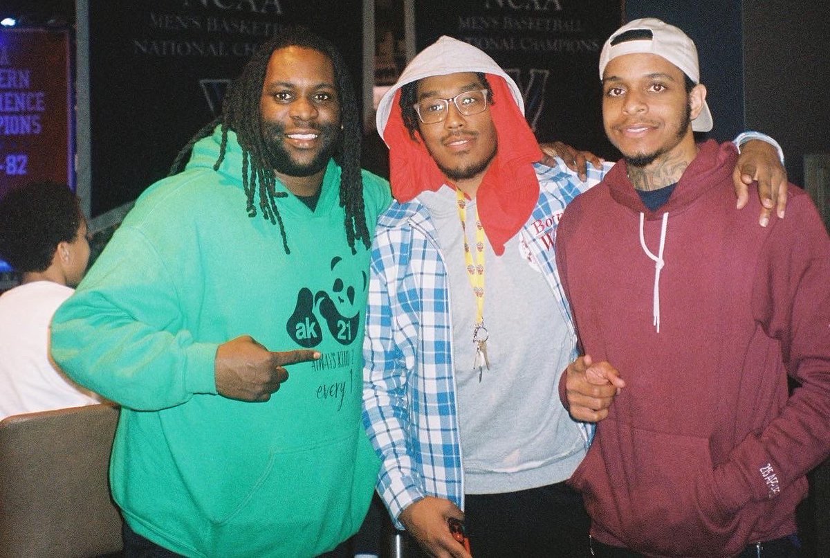 Manny215Mayor's tweet image. I can tell you bout da pressure everybody callin ya name , if it fail it’s on you all da wins go to da team #DaGame ♠️