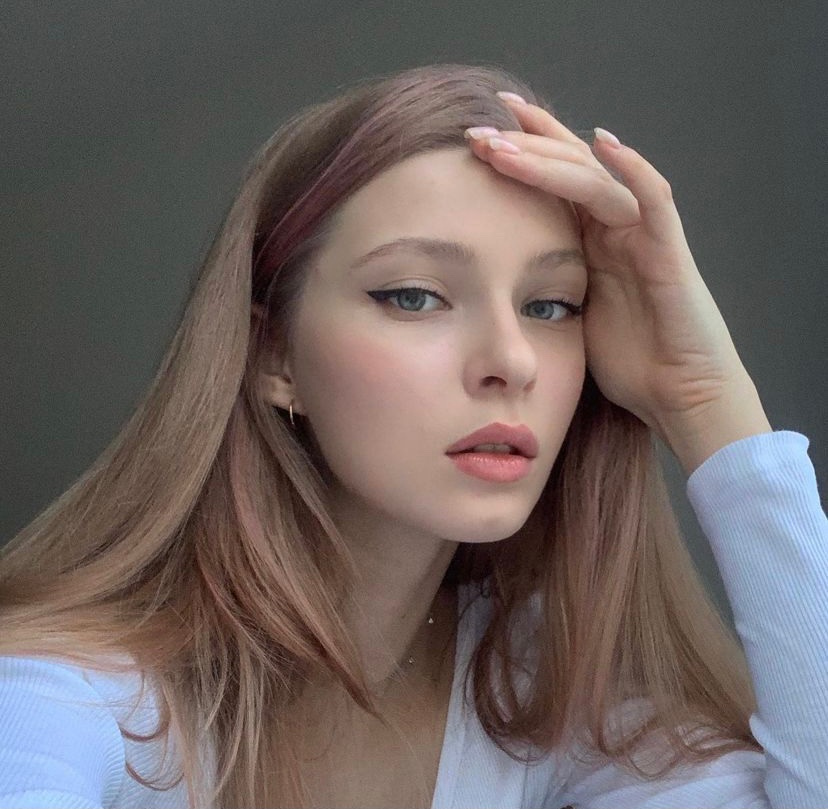 borderland_rpg's tweet photo. Ficha on 

• Nome: Rika Kawai 
• Idade (+18): 19
• Pronomes: ela/ele/elu
• Sexualidade: bissexual 
• Habilidade: (será sorteada pela base)
• Conta: @kawarikaa https://t.co/RFkzXWyhQ2