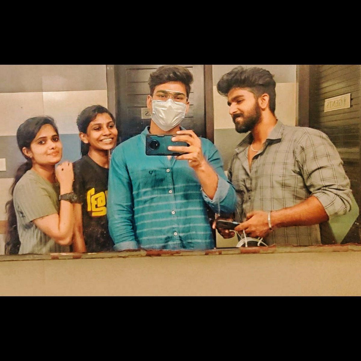 AmanSathyan's tweet photo. #happypills https://t.co/0qbaXXvcGi