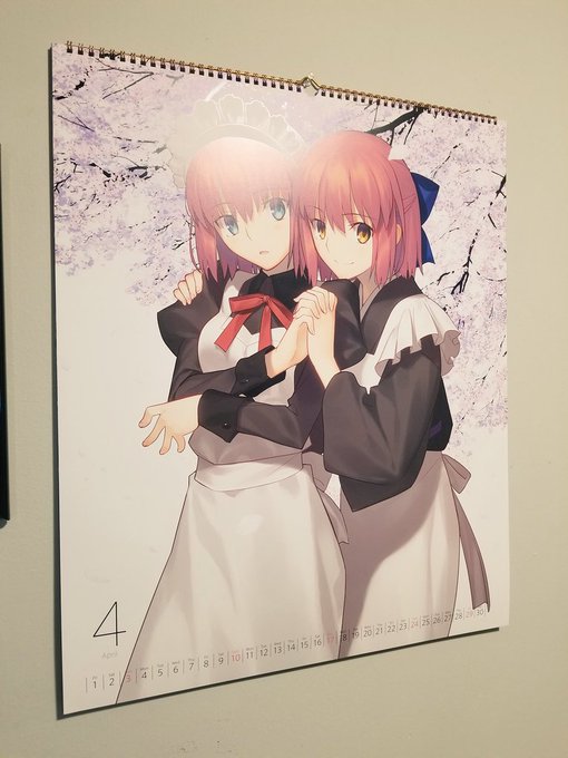 遅くなったけど今年のカレンダーを飾ったぞ~!うおぉ~~ヒスコハちゃん可愛すぎか~~!!!!(神...SUKI.... 