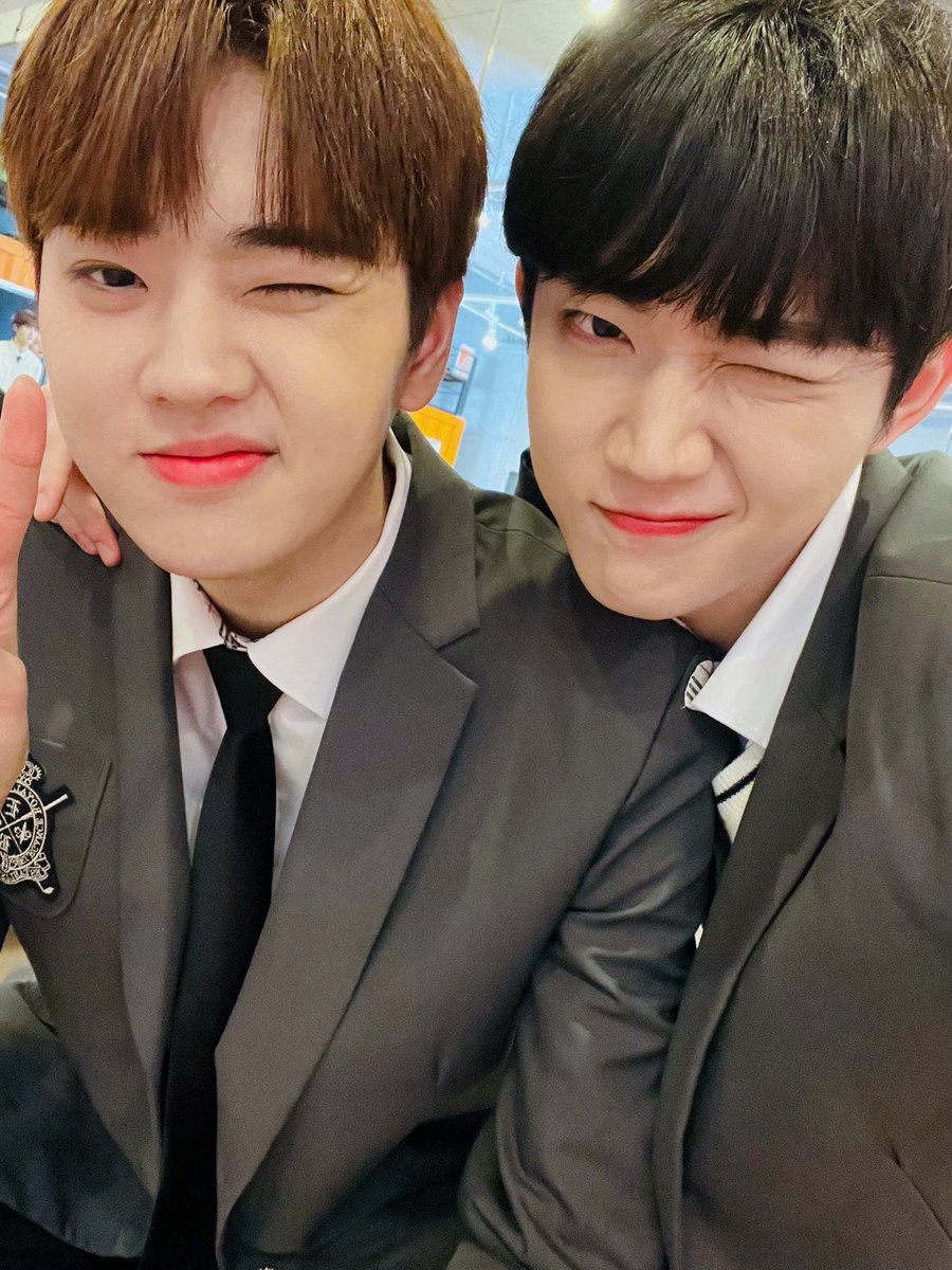 BS__227's tweet photo. 이 바보 강아지 모야 https://t.co/tKzgYJeOWa