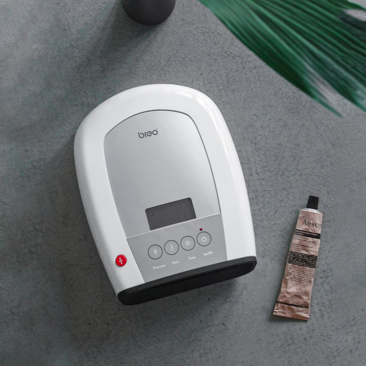 Breocare's tweet photo. Your mind is ready to work, but so does your body? Wake up your fingers and kick off everything on your checklist only takes one step further... guess what it is?!! ๐ค
https://t.co/wetXUaky1w
#breocare #simplyrelax https://t.co/EqQXtT2GP6