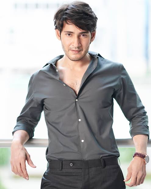urstrulyMaxDHFM's tweet photo. @sairaaj44 @urstrulyMahesh 😀🙏 హమ్మయ్య దేవుడున్నాడు ...ఇంకా నేను అనుమానిస్తోంది నిజం కాదులే అనుకున్నా ...మొత్తానికి చక్కగా మరొకసారి #SarkaruVaariPaata వాయిదా.
ఖర్మ ఏంటంటే, మా #MaheshBabu గారి ప్రతి సినిమాలకు మాత్రమే ఇటువంటి అద్భుతాలు జరగడం...😔😔 వేరే హీరోల ఫ్యాన్స్ ఎవ్వరికీ ఇటువంటి వేదన వద్దు స్వామి 🙏 https://t.co/c6OK665K92
