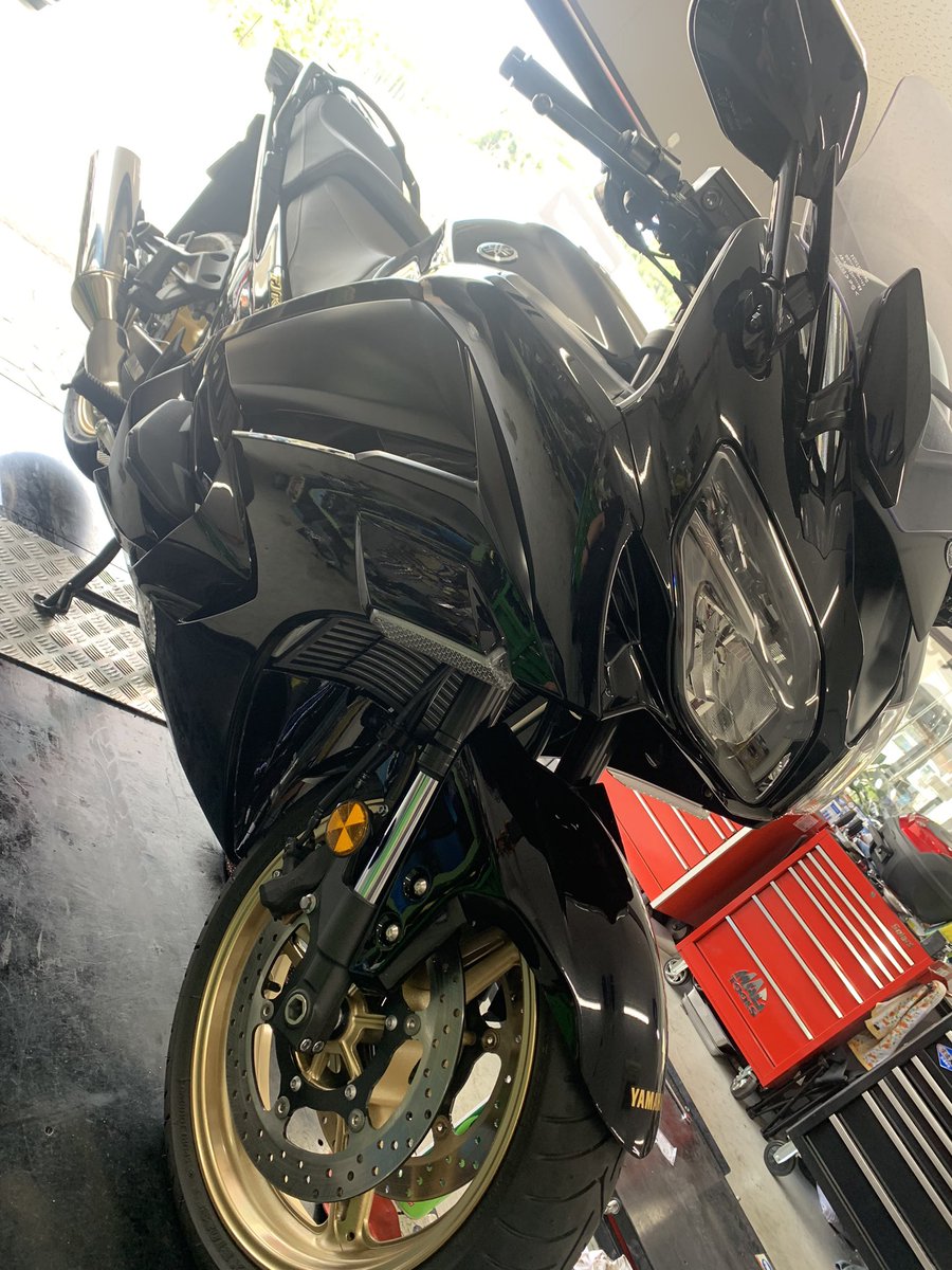 YSP_yamaha's tweet photo. FJRファイナル様、この週末で1000キロ走って来られたようです(^^)初オイル交換と初回点検を併せて行います。

#fjr1300as #ファイナルfjr #週末 #オイル交換 #rs4gp #boltr #福ボルト祭 #ボルト買うならysp筑紫 #ysp筑紫 #ヤマハ #オフロード #バイク #ysp筑紫オフロード部 #大野城市 #福岡 https://t.co/rPxEitmwfU