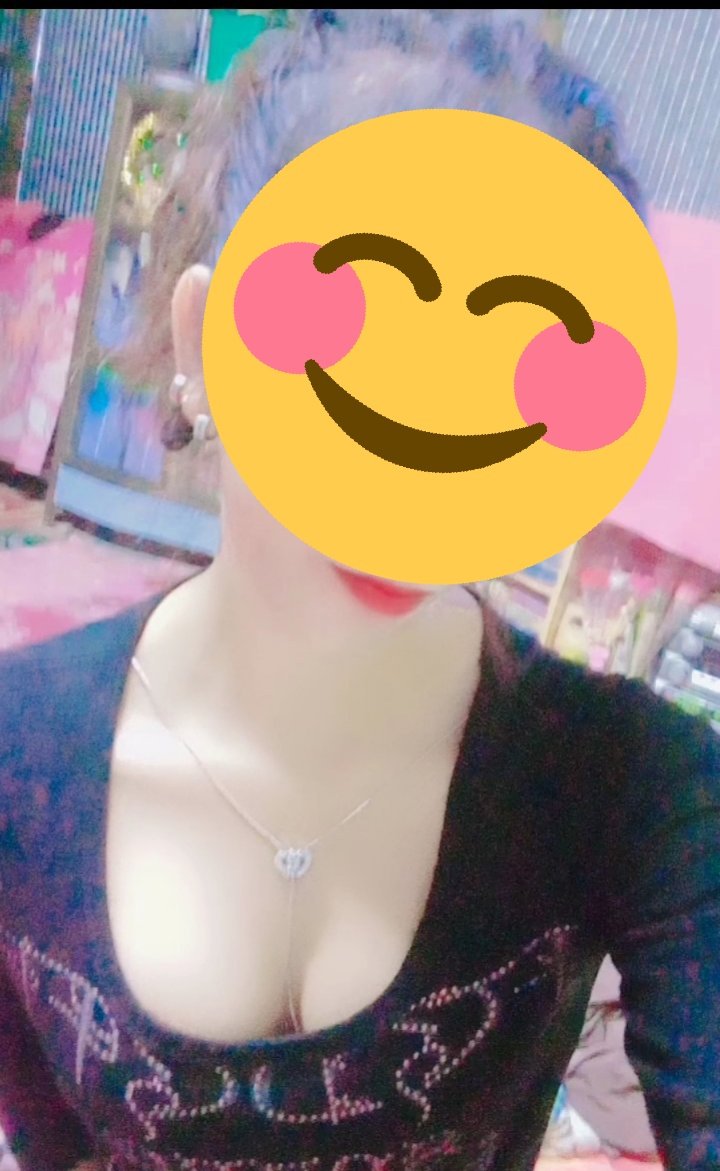 HengSala's tweet photo. รับงานค่ะ..จ.ปัตตานี.สนใจแอบไลน์มานทะ.👇😊👉👌💦 https://t.co/sI4mvAeS9v