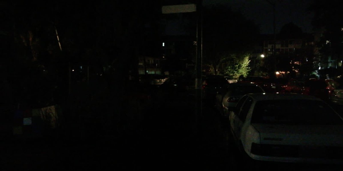 enrique_cue's tweet photo. @alfagonzalezm @TlalpanAl Desde el sábado 9 de abril, no hay luz en Caporal, desde Div del Nte hasta Miramontes UH Narciso Mendoza Villa Coapa, urge respuesta por incremento de inseguridad @Vane_Garc @luluvaldezm @obd1965 @antonyturbe @Heidi16128014 @IrmaNajeraG @JaneteBladinie1 https://t.co/UXyNgij6Qg