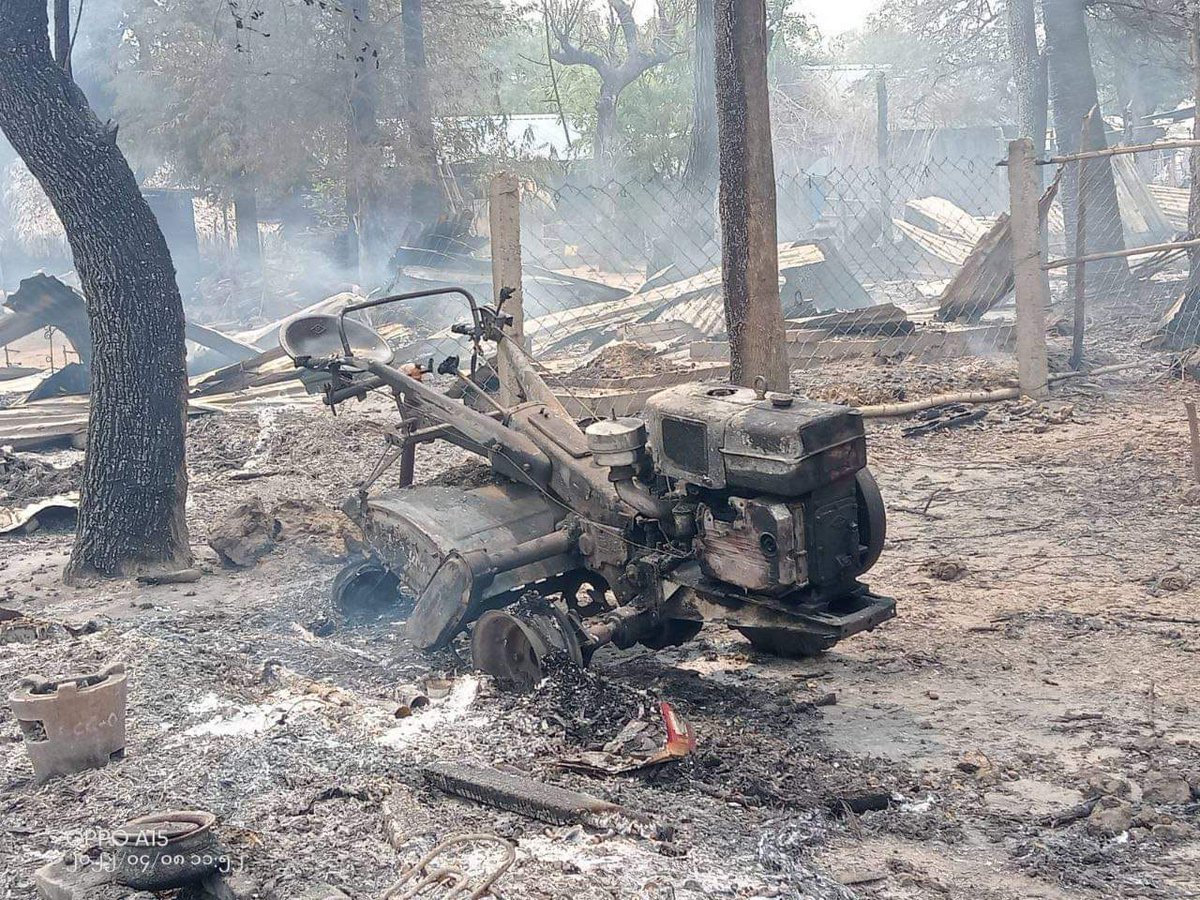 TheChindwin's tweet photo. A civilian burned to ashes, farm machinery and 74 houses destroyed in Sagaing 

12 April 2022 

A civilian is shot, brutally killed and burned his body to ashes along with 74 houses and farm, a lot of farm machinery destroyed by Myanmar military junta when storming >>>

Photo/CJ https://t.co/m7OboRgj4l