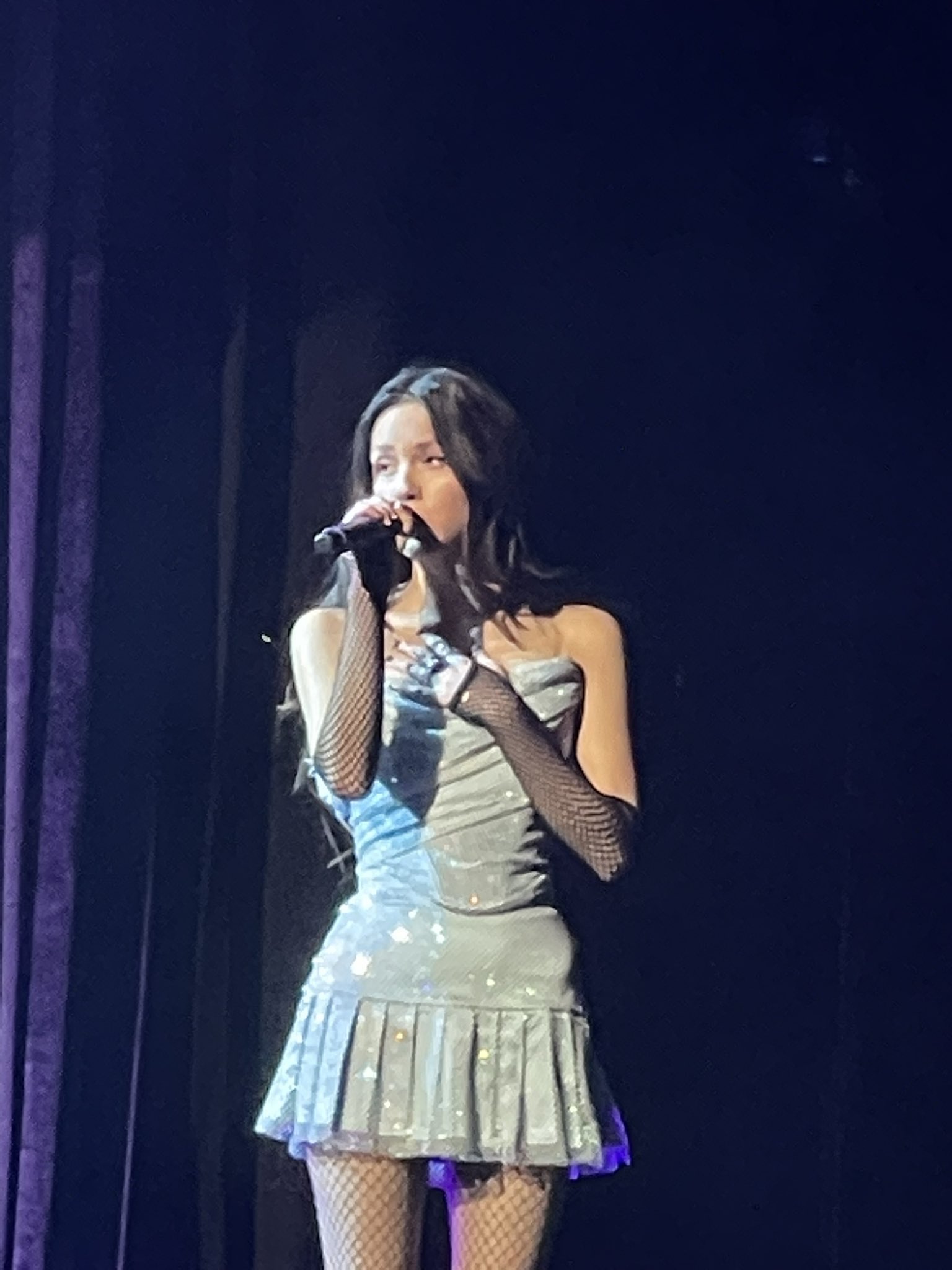 Olivia Rodrigo HQ 🦋 on Twitter "Olivia tonight 4/11/22 SOURTourDenver