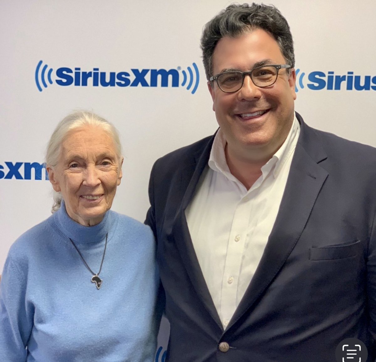 AHHFleischmann's tweet image. @JaneGoodallInst was such a great #LeadershipMattersSXM guest that I had to have her on again. Listen to our conversation about her decades-long career and how she brings us such hope. #leadership on @SIRIUSXM Business Radio. leadershipmattersshow.com/episodes/jane-…