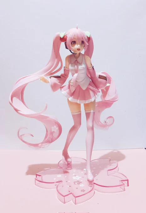 MY SAKURA MIKU ARRIVED!!! 🥺 