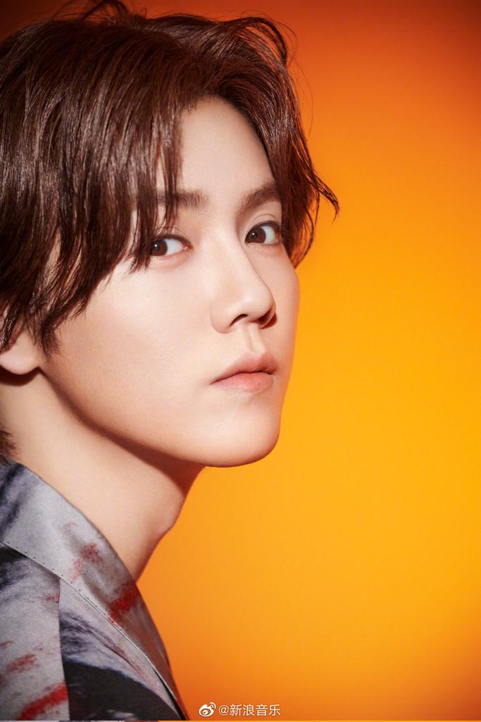 LuHanBrasil's tweet photo. [#INFO] 12.04.22 “Slow Ride” estará disponível em plataformas internacionais como Spotify e Apple Music/iTunes a partir de 22 de abril! 📆

*É provável que, devido ao fuso horário, o single seja disponibilizado em 21 de abril às 13h (BRT).

#鹿晗 #LUHANSlowRide #SlowRideOutNow https://t.co/WlydR7nUsW