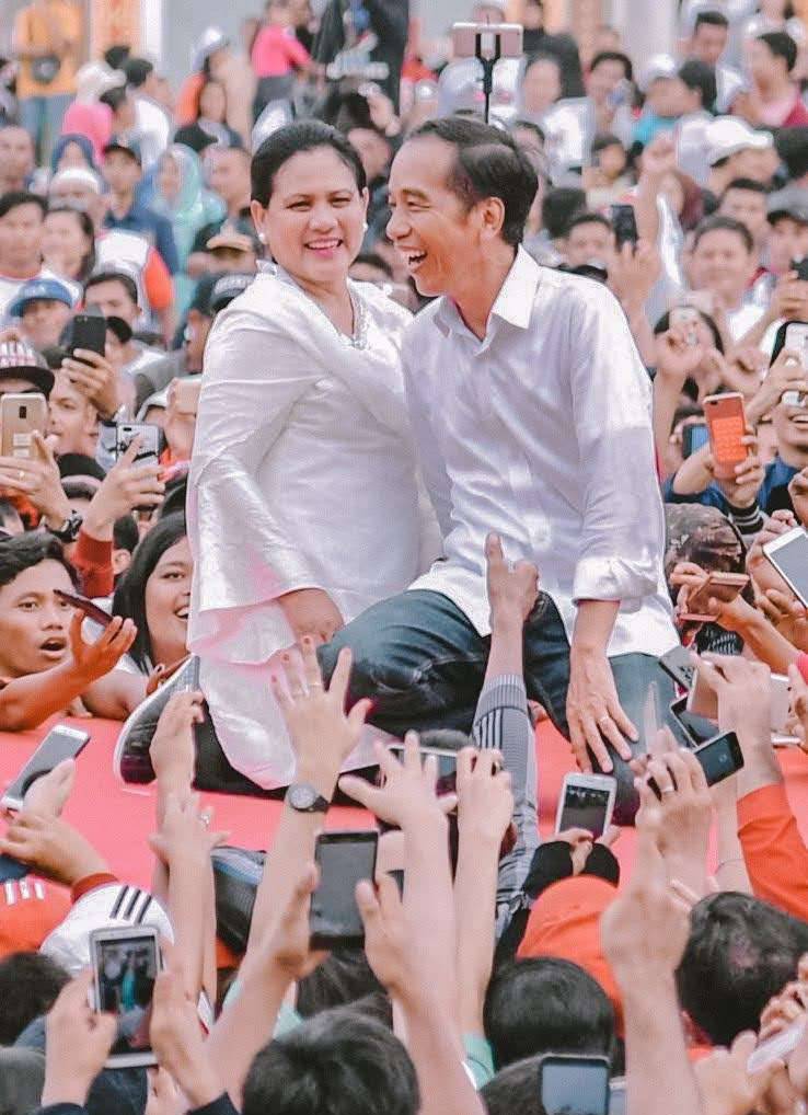 deditelaumbanu4's tweet image. Sy iseng cek nama presiden &amp;amp; ternyata masih nama yg sama Ir. H. Joko Widodo. Apakah lelaki yang namanya @Helmi_Felis @NichoSilalah1 sdh ganti kelamin &amp;amp; pakai rok? Apakah @Mdy_Asmara1701 sdh jd penghuni ragunan krn presiden @jokowi masih presiden RI? Kalian punya rasa malu ga?😁