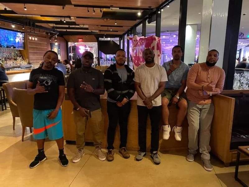 BrightPledge85's tweet image. Y'all know what it is.
🦍🦍🦍🦍🦍🦍🦍🦍🦍🦍
🤙🏿💡🎓🥶
#Spring06 
#DDT
#WAWG
#NationalSiblingDay