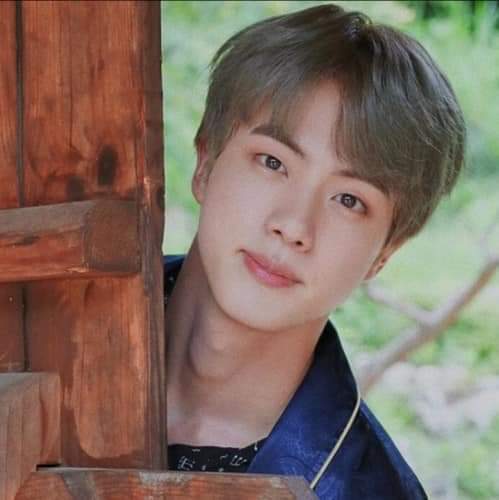 BTS_JIN_SJ's tweet photo. 아미여러분들 
저 어재 한숨도 못잤어요 남주니랑 죄홉이랑 한잔하고
한숨 자야겠어요 https://t.co/cd2Y7Juy2F