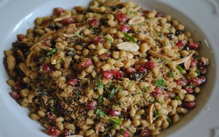 Κόλυβα για νεκρούς Ουκρανίας, παιδιά Υεμένης, Κόβιντ και όσους πεθαίνουν άκλαυτοι. Μην ακούσω γα τούρτες και happy birthday σήμερα. Η ευτυχιοκρατία είναι απλώς η δεξιά πλευρά της ιστορίας.